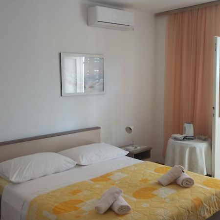 Guest House Milic Makarska Ngoại thất bức ảnh