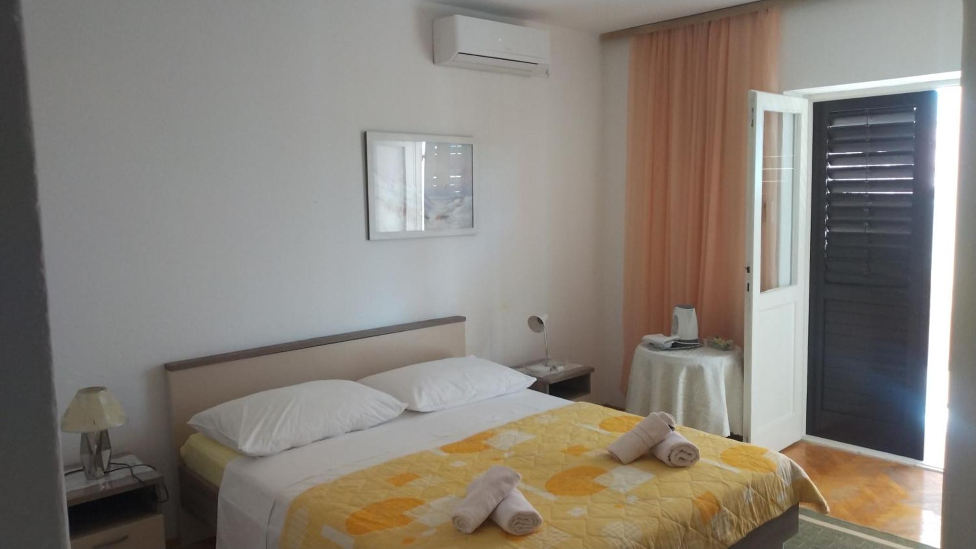 Guest House Milic Makarska Ngoại thất bức ảnh